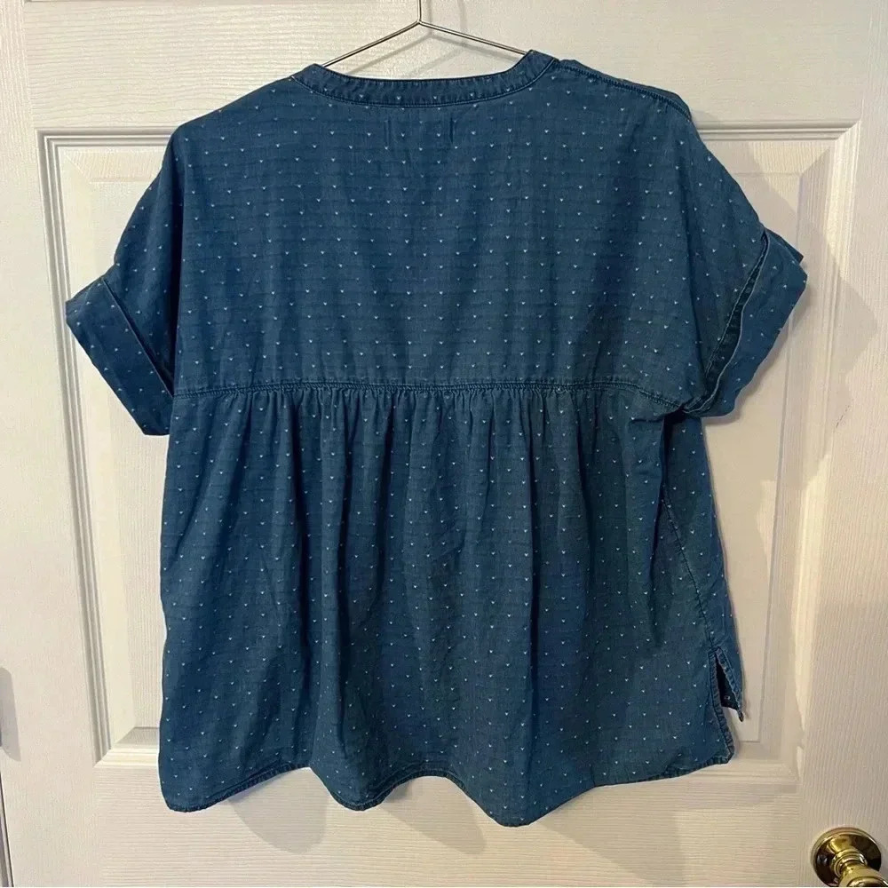Madewell Blue Chambray Blouse with Embroidered Dots/Hearts Womens Size Small GUC - Picture 4 of 6